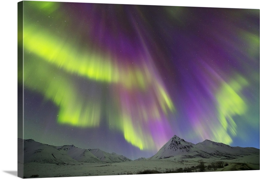 Aurora Borealis, Dempster Highway, Yukon, Canada.