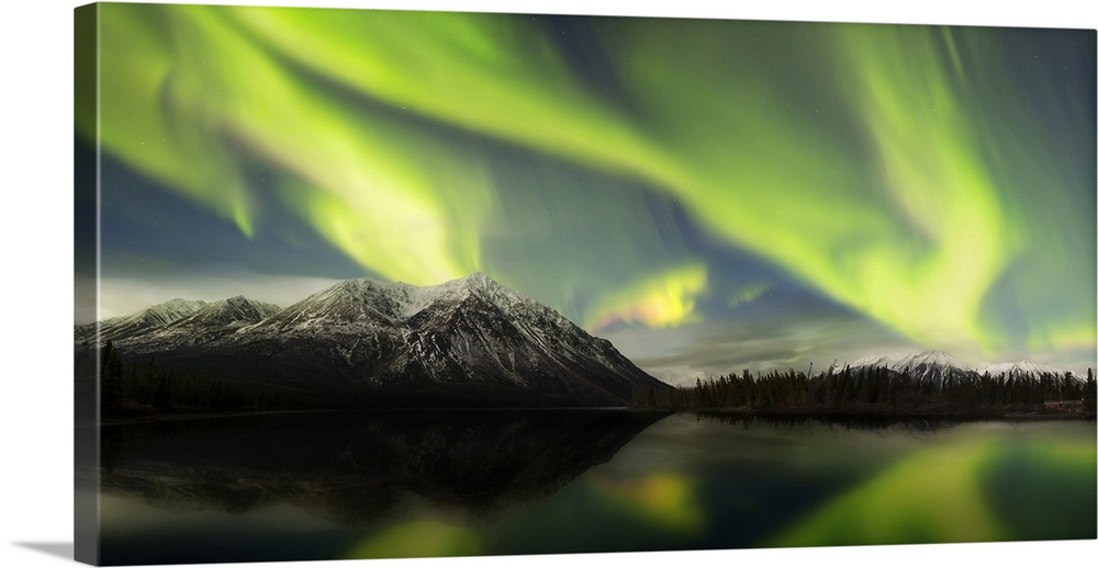 Aurora Borealis, Kathleen Lake, Yukon, Canada.