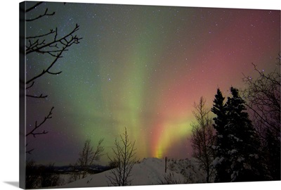 Aurora borealis, Twin Lakes, Yukon, Canada