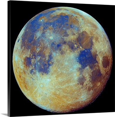 Colored moon geological differences