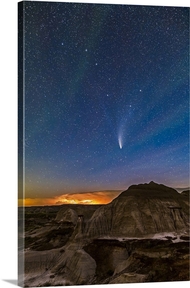 Comet NEOWISE (C/2020 F3) over the badlands formations at Dinosaur Provincial Park, Alberta, Canada, on July 22-23, 2020, ...