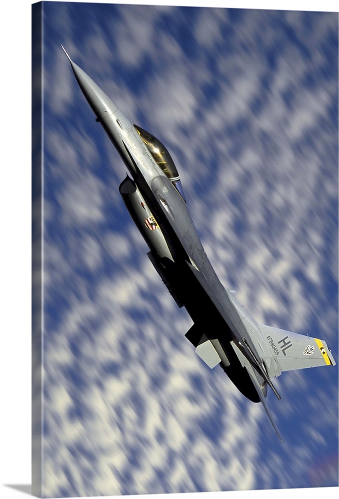 F-16 Fighting Falcon flying over Fallon, Nevada.