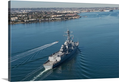 Guided-missile destroyer USS William P. Lawrence departs San Diego
