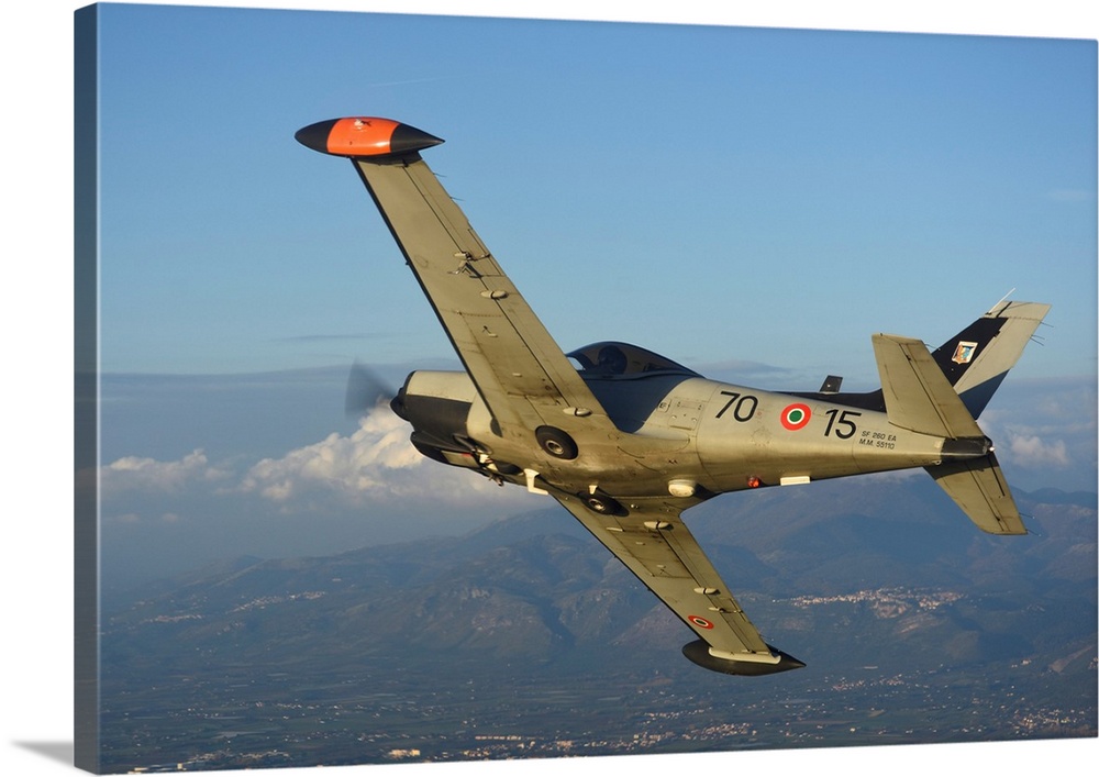 Italian Air Force T-260 trainer from 70 Stormo in-flight.