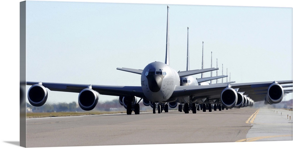 KC135 Stratotankers in Elephant Walk formation at MacDill Air Force