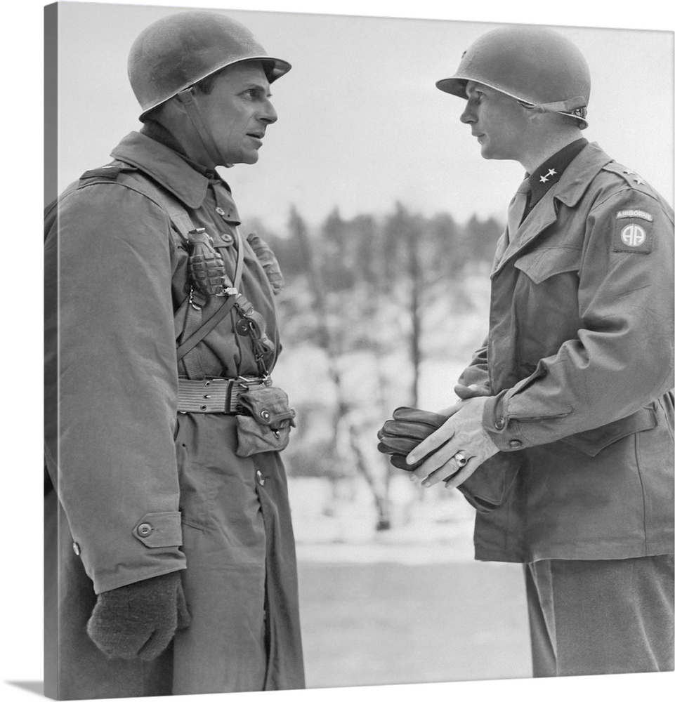 Major General Matthew Ridgway and James Gavin during the Battle of the Bulge.