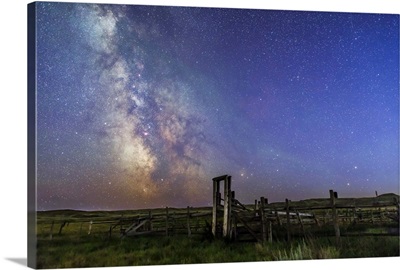 Mars, Saturn and Milky Way over ranch corral