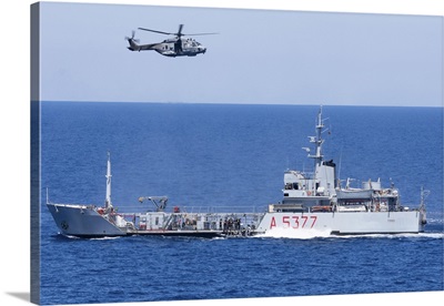 Special Forces Of Italian Navy And Guardia Di Finanza Assault A Suspicious Merchant Ship