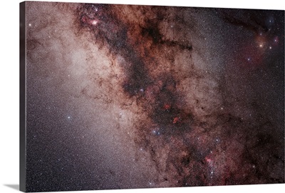 Stars nebulae and dust clouds around the center of the Milky Way