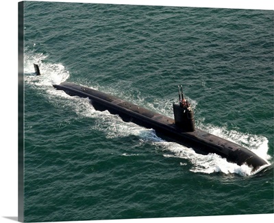 The Los Angeles-class fast attack submarine USS Asheville