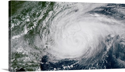 The Outer Bands Of Hurricane Florence Battering The North Carolina Coast