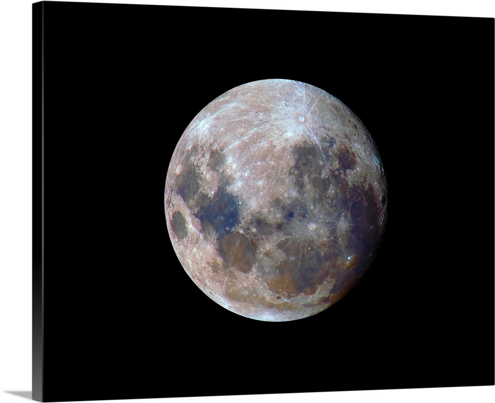The true colors of the moon during the 2010 perigee.