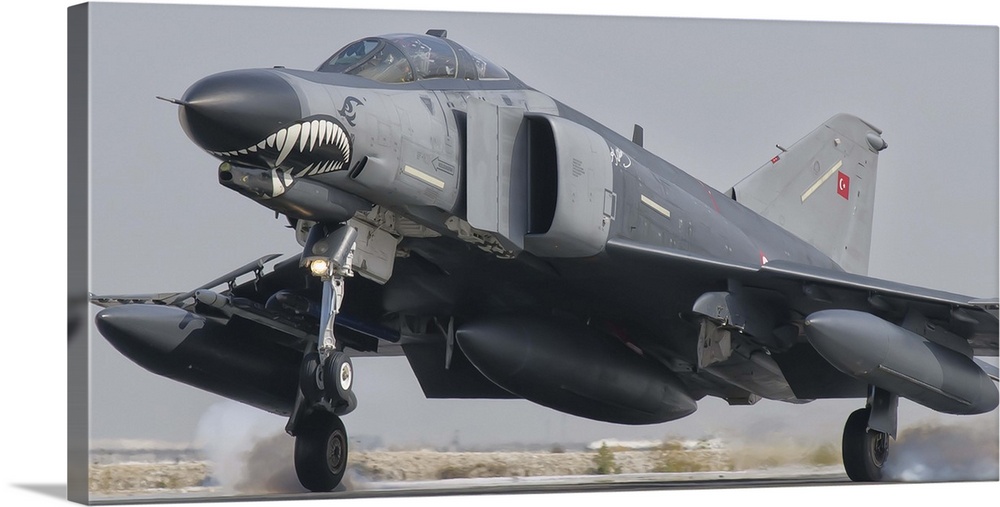 Turkish Air Force F-4 Phantom landing at Konya Air Base.
