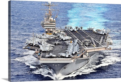 USS Abraham Lincoln transits the Pacific Ocean