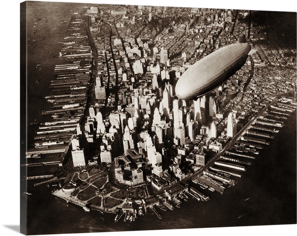 USS Akron (ZRS-4) in a flight over New York City, circa 1932.