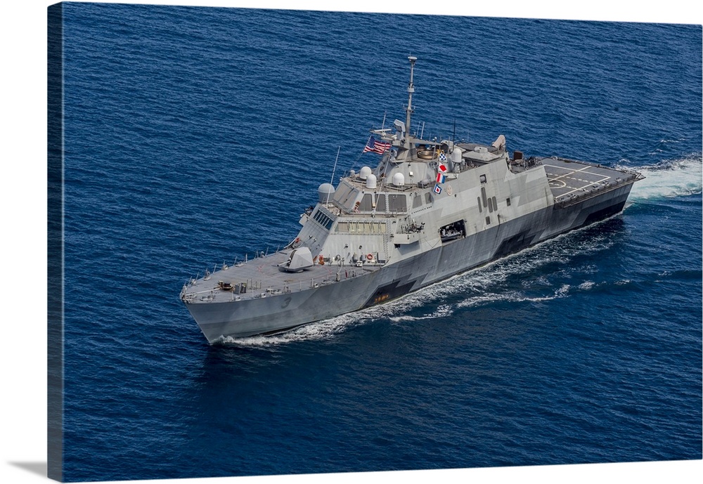 USS Fort Worth transits the Sulu Sea.