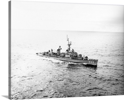 USS Stickell DDR-888)