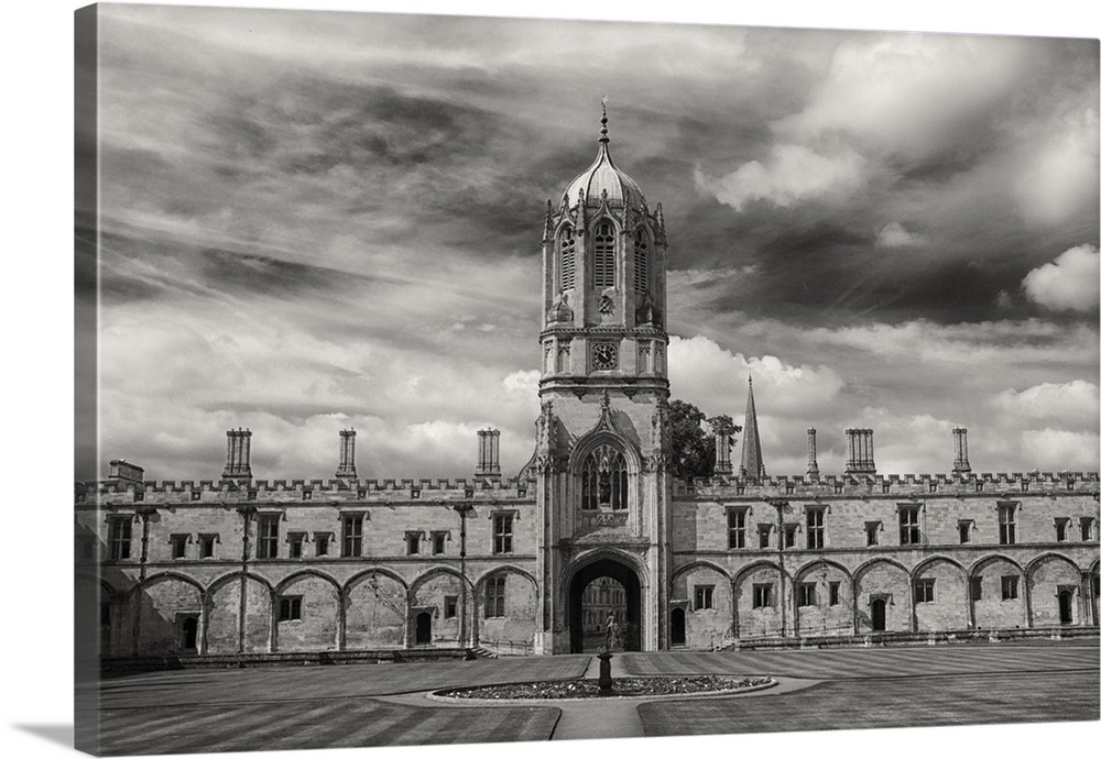 Black and white photograph of the steeple of Christ Church at Oxford, England.