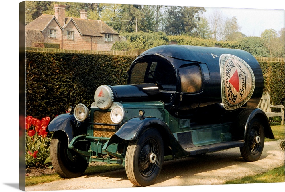 1921 Daimler T.L. 30 with 'bottle' body.