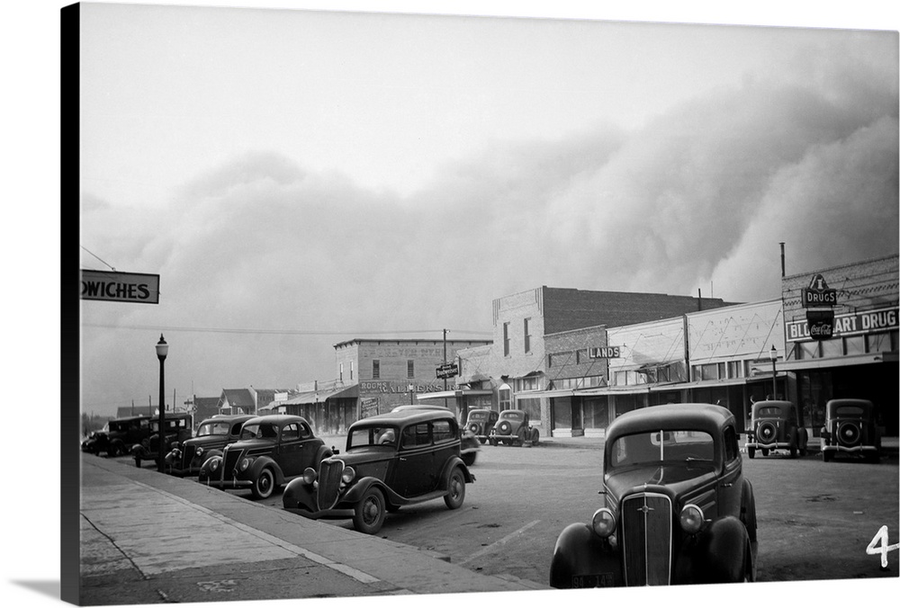 Dust storm in Elkhart, Kansas. Photograph, May 1937.