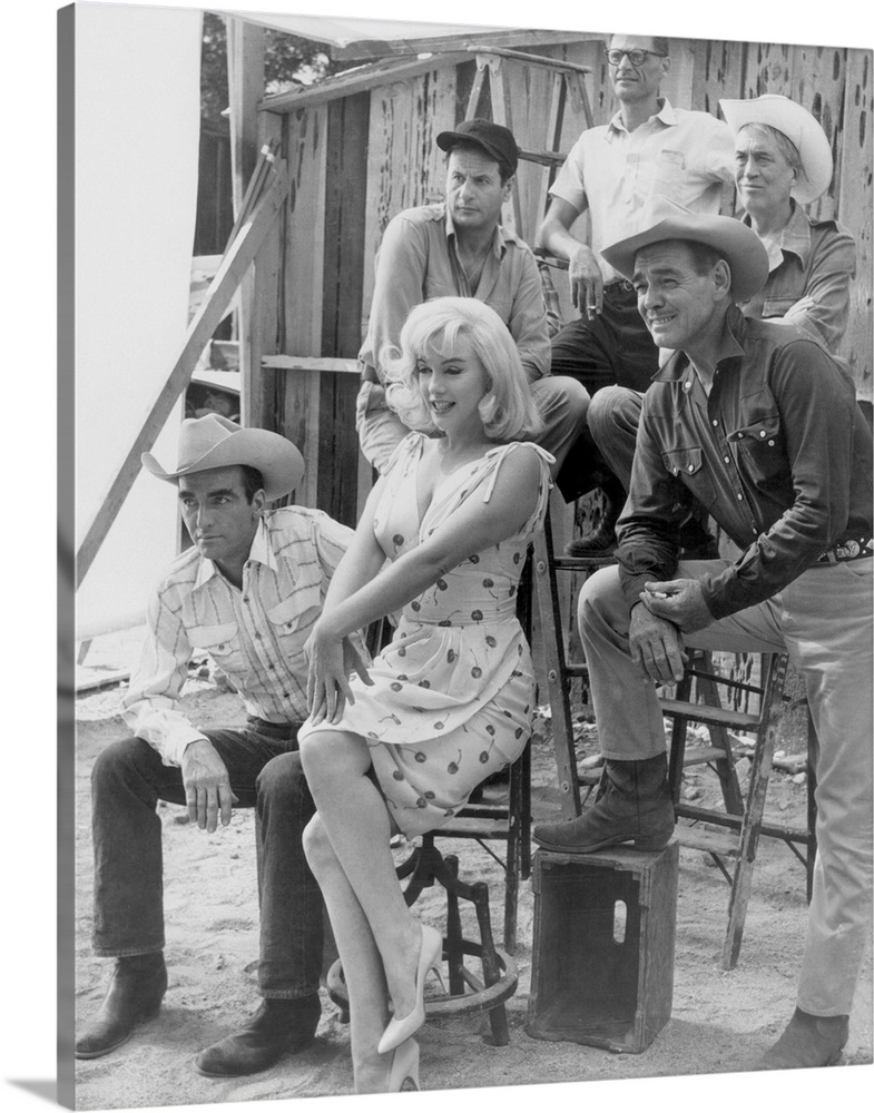Clockwise: Arthur Miller, John Huston, Clark Gable, Marilyn Monroe, Montgomery Clift and Eli Wallach on location.