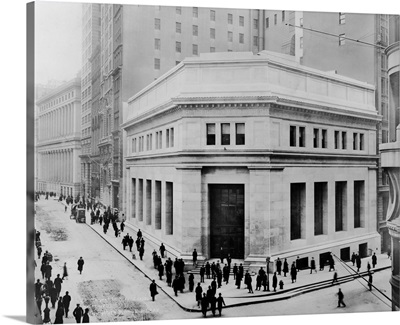 J.P. Morgan and Co. building at 23 Wall Street in New York City, 1914