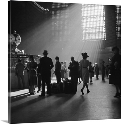 Passengers at Grand Central Terminal in New York City, 1941