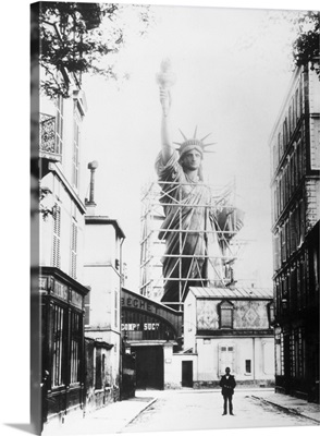 Statue Of Liberty, Paris, under construction