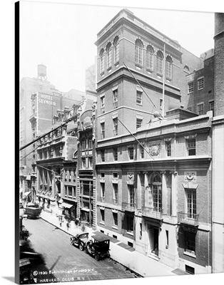 The Harvard Club in New York City, 1920