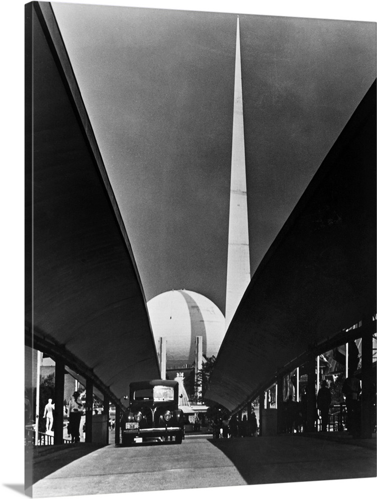The Trylon and Perisphere at the New York World' Fair in Flushing Meadows, Queens, New York. Photograph by Alexander Allan...