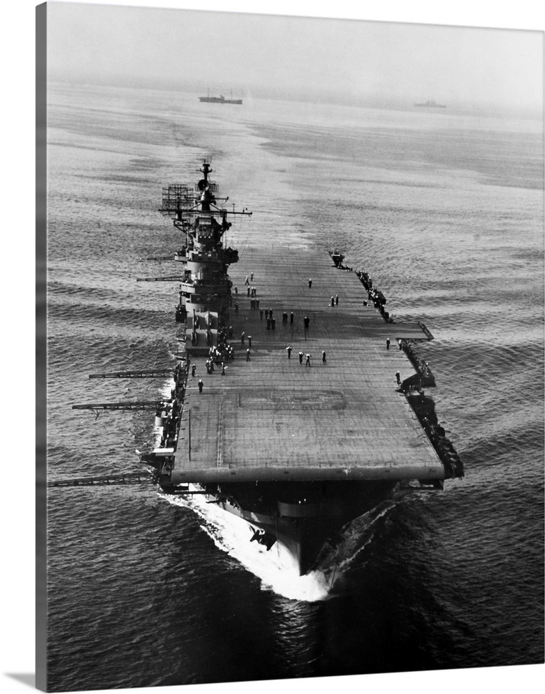 The USS Lexington aircraft carrier in the Pacific Ocean, 28 April 1943.
