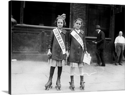 Two young strike sympathizers on rollerskates, 1915