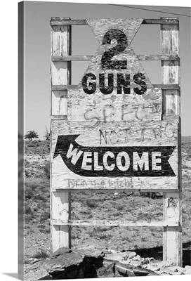 Arizona sign for two guns ghost town near Flagstaff