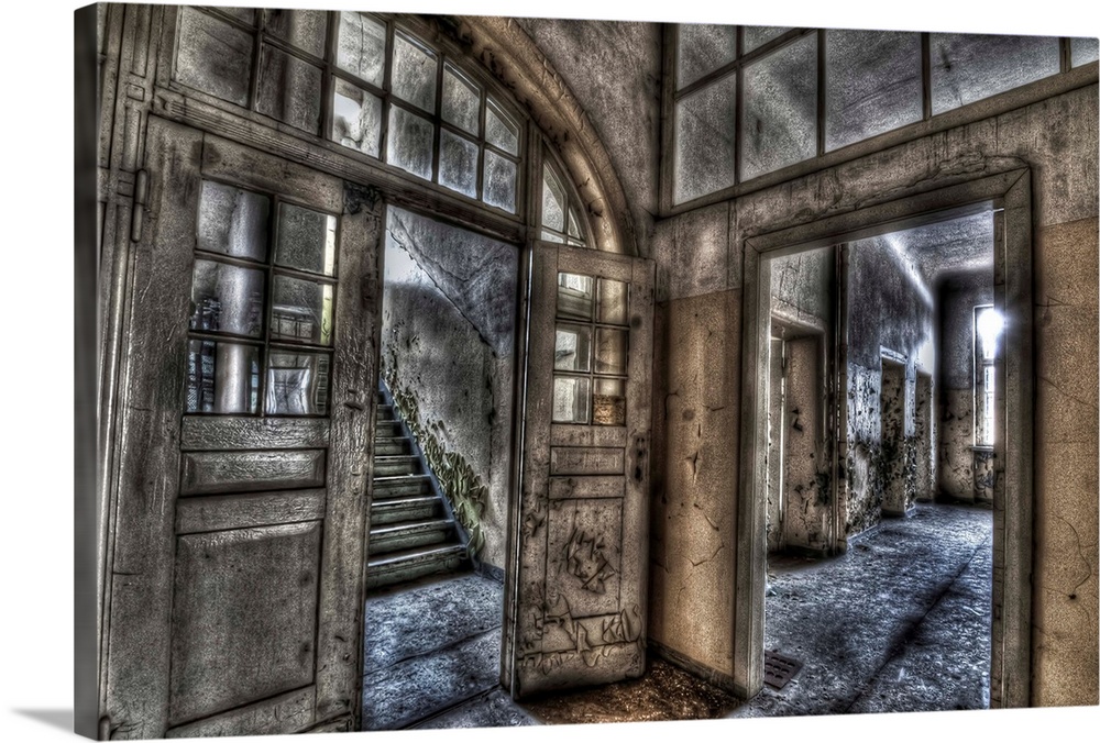Abandoned lunatic asylum north of Berlin, Germany. Empty rooms.